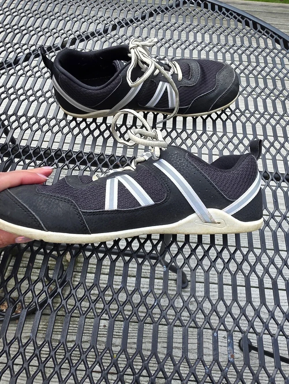 Women's Gently Used Prio Xero Black And White Shoes